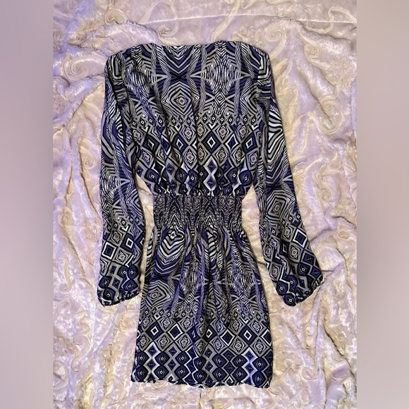 Size medium GLAM Multi color dress - Picture 3 of 3